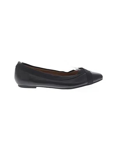 Pre-owned Me Too Flats In Black