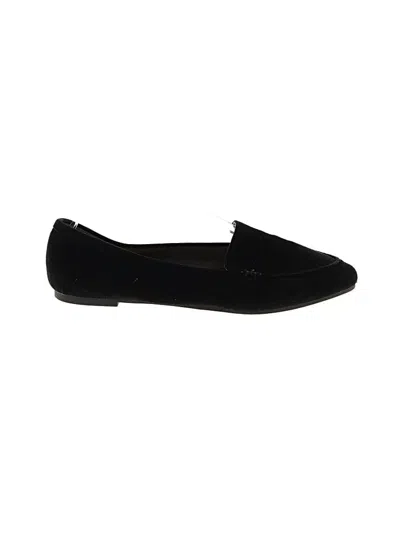 Pre-owned Me Too Flats In Black