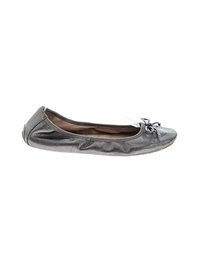 Pre-owned Me Too Flats In Gray