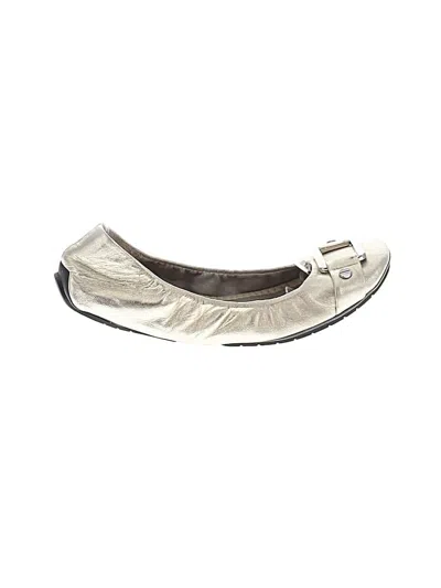 Pre-owned Me Too Flats In Ivory