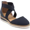 Me Too Hazy Wedge Pump