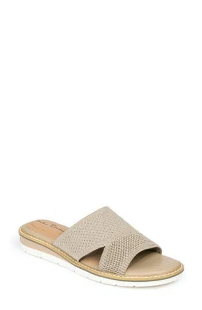Me Too Hollie Slide Sandal In Metallic