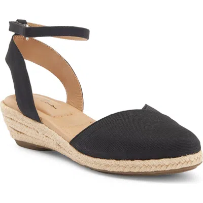 Me Too Niya Espadrille Wedge Sandal In Black