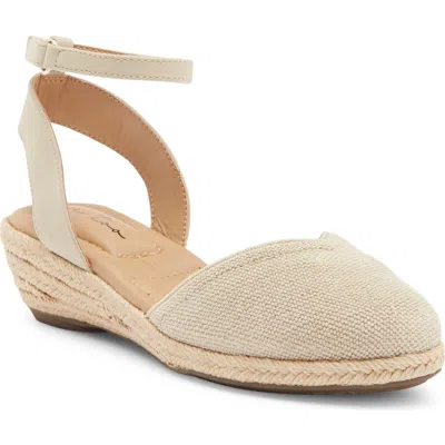 Me Too Niya Espadrille Wedge Sandal In Natural Linen