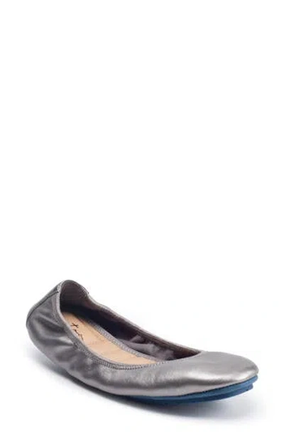Me Too 'tru Blu' Flat In Gray