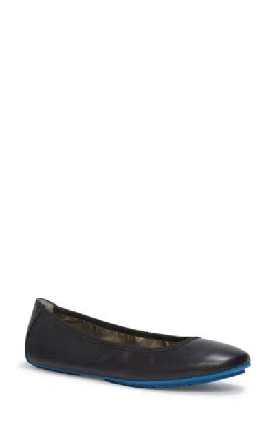 Me Too 'tru Blu' Flat In Black