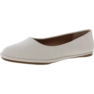 Me Too Womens Padded Insole Leather Loafers In White