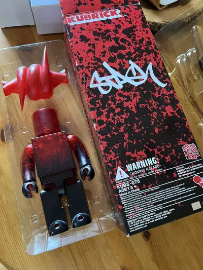 Pre-owned Medicom Toy 2003 Medicom Kubrick Stash Recon In Red Black