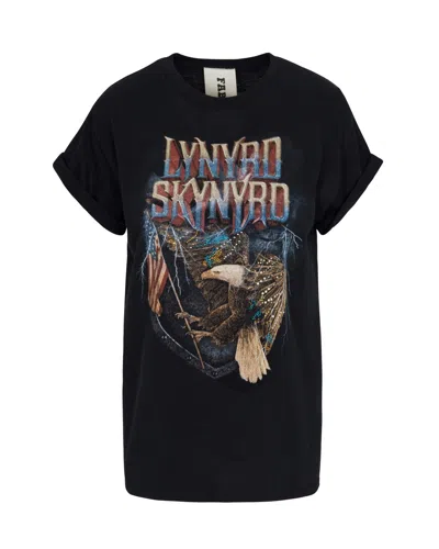 Meghan Fabulous Women's Black Lynyrd Skynyrd T-shirt