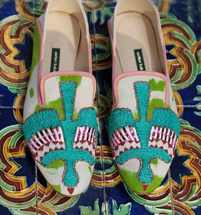 Meher Kakalia Anzu Moccasin In White In Multi