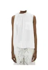 Meimeij T-shirt With Lace On The Neck Woman  With Veil Behind In White