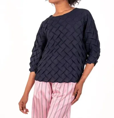 Meimeij Textured Blouse In Navy In Blue