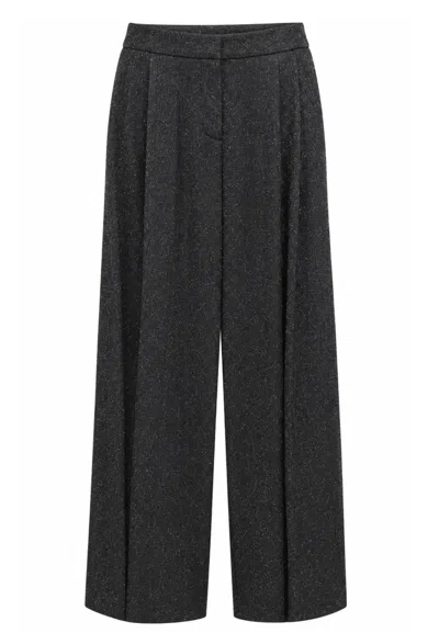 Meimeij Trousers  In Black