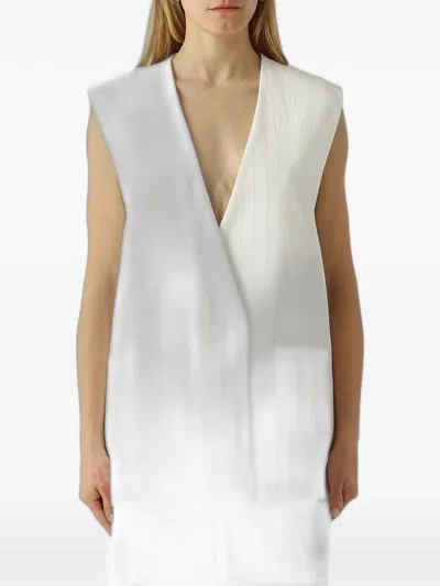 Meimeij V-neck Gilet In White