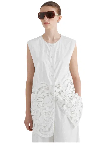 Meimeij Woman  With Embroidery In White