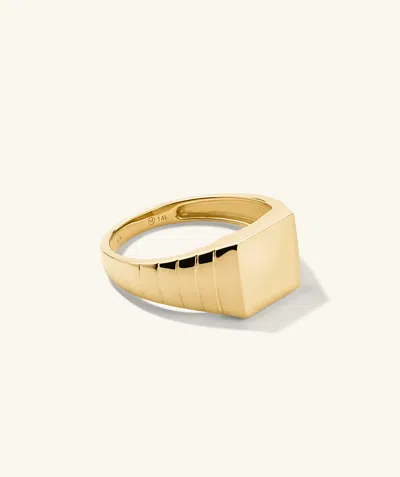Mejuri Square Signet Ring In Gold
