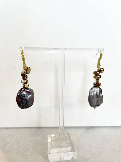 Mela Jewellery Women's F Lupi Baroque Peacock Pearl Earrings In Black In Gold