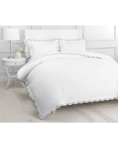 Melange Home Double Scalloped Embrodiery Duvet Set In White