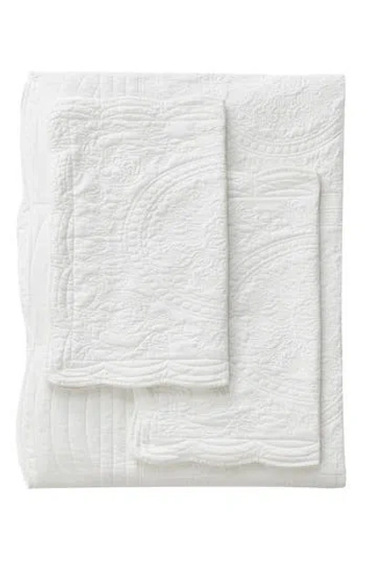 Melange Home Isabella Quilt & Shams Set In White