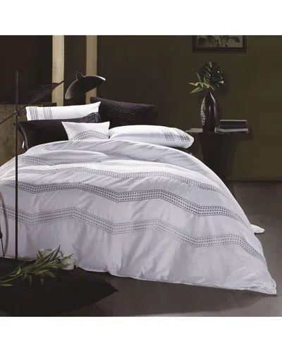 Melange Mélange Home Vail Cotton Embroidery Duvet Set In White