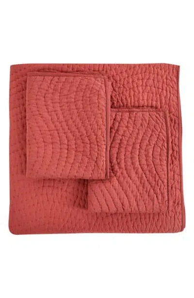 Melange Home Voile Solid Cotton Quilt & Sham Set In Red