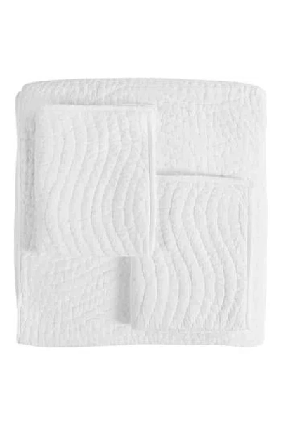 Melange Home Voile Solid Cotton Quilt & Sham Set In White