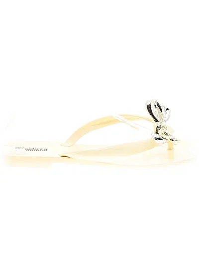 Pre-owned Melissa Flip Flops In Ivory