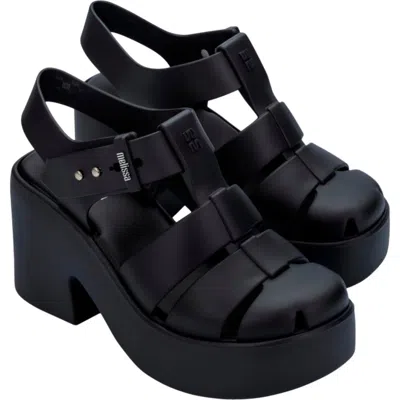 Melissa Lulu Platform Fisherman Sandal In Black