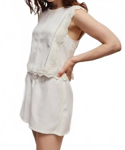 Melissa Nepton Calvin Intricate Crocheted Hem Short In Off White