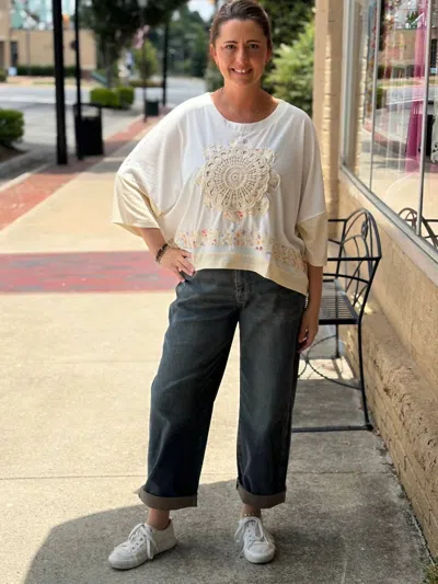 Mello Lace Embroidered Short Sleeves Round Neck Top In Ivory In Neutral
