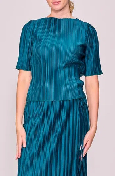Melloday Elbow Sleeve Plissé Top In Blue