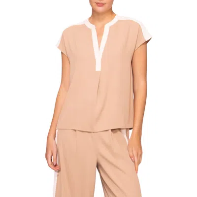 Melloday Split Neck Cap Sleeve Contrast Trim Top In Pink