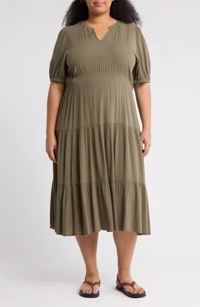 Melrose And Market Crinkle Midi Dress In Olive Kalamata