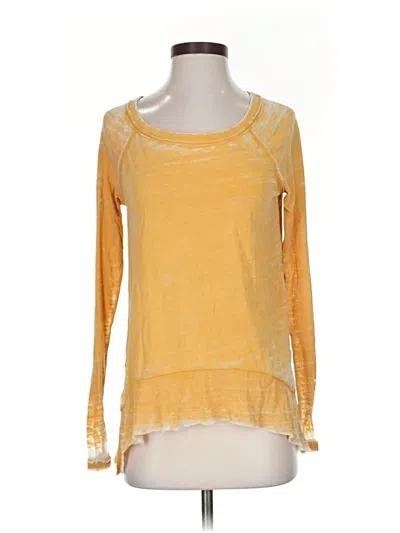 Pre-owned Melrose And Market Long Sleeve T-shirt In Gold