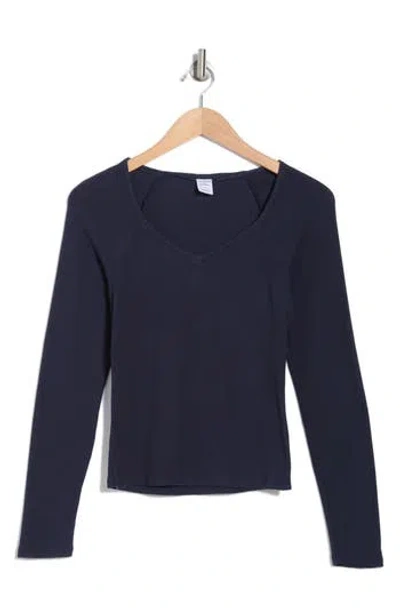 Melrose And Market Long Sleeve V-neck T-shirt In Navy Blazer