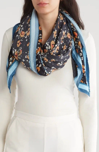 Melrose And Market Pleated Scarf In Blue