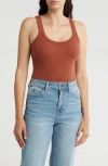 Melrose And Market Rib Scoop Neck Tank In Rust Sequoia