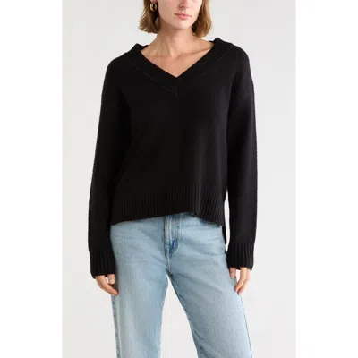 Melrose And Market V-neck Long Sleeve Sweater In Black