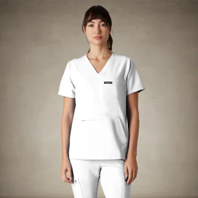 MEMBERS ONLY CORDOBA 5-POCKET SCRUB TOP