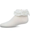 Memoi Dual Layer Eyelet Lace Anklet Sock In White