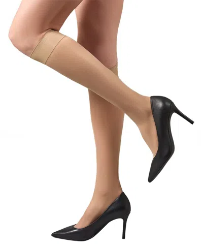 Memoi Women's Light Support Knee Highs In Neutral
