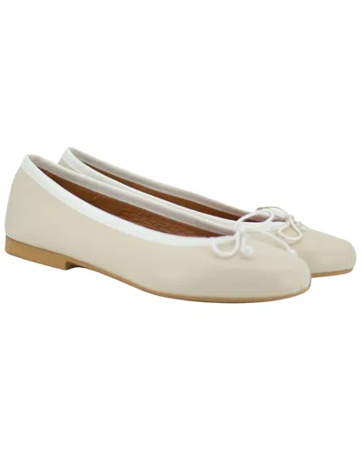 Menina Step Carennac Leather Flat In White