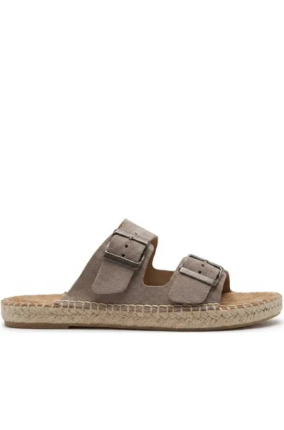 Menina Step Ergonomic Flat Sandal In Gray