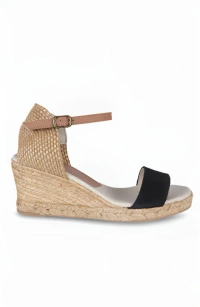 Menina Step Jimena Single Band Wedges In Black