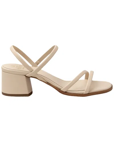 Menina Step Romina Sandal In Neutral
