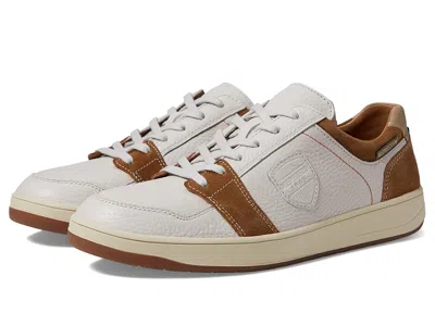 Mephisto Hugh In White