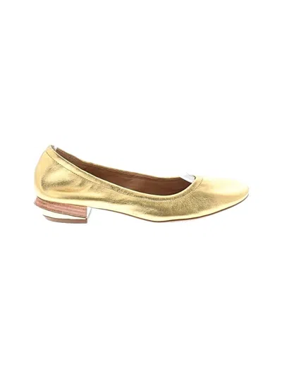 Pre-owned Mercedes Castillo Flats In Gold