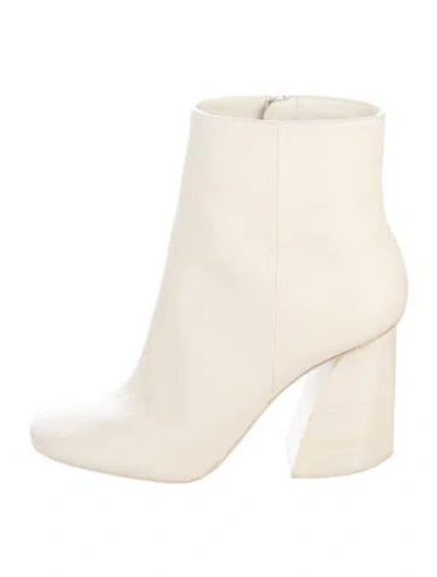 Pre-owned Mercedes Castillo Leather Boots In Neutral