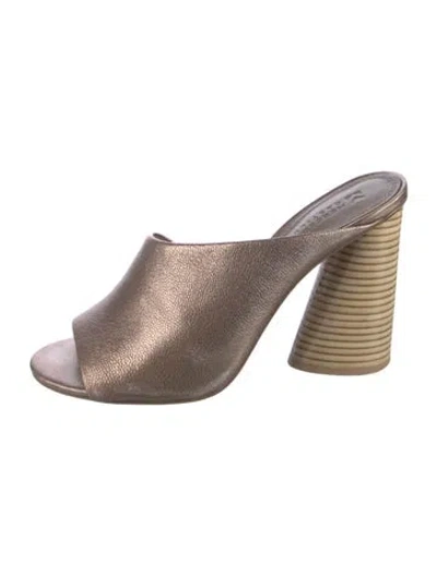 Pre-owned Mercedes Castillo Leather Mules In Gold