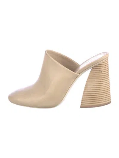 Pre-owned Mercedes Castillo Leather Mules In Neutral